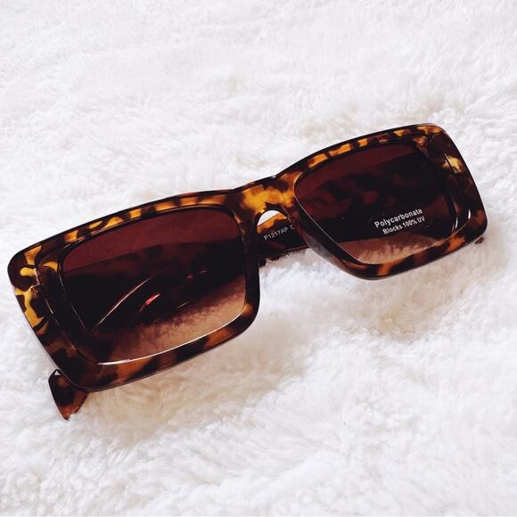 Lily Tortoise Brown Rectangular Sunglasses - Picture 3 of 10